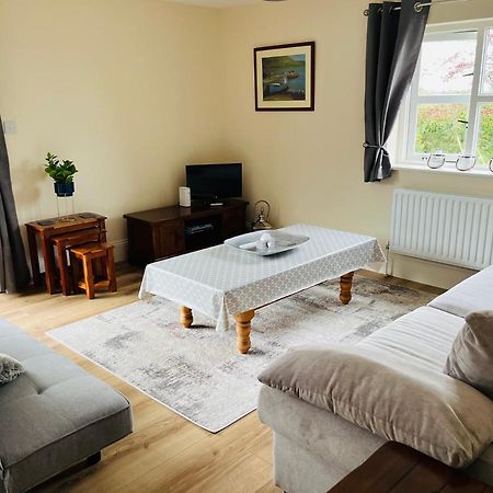 Hillcrest Lodge, Private Apartment On Lough Corrib, Oughterard กัลเวย์ ภายนอก รูปภาพ